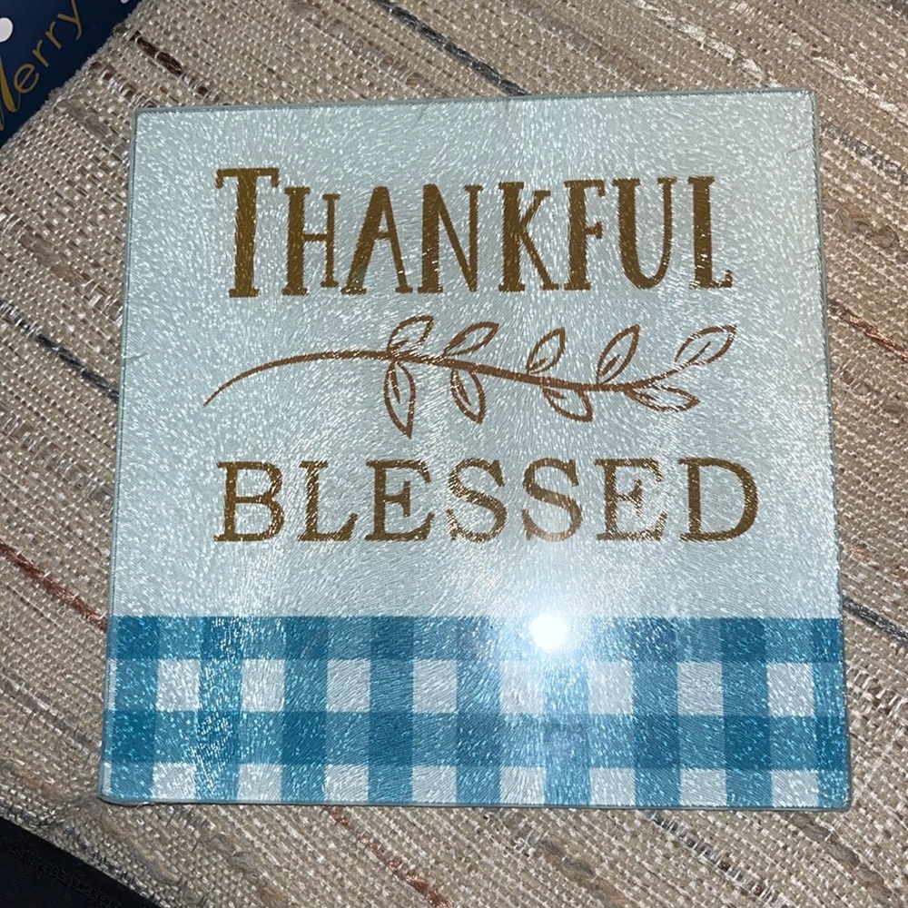 CUTTING BOARD